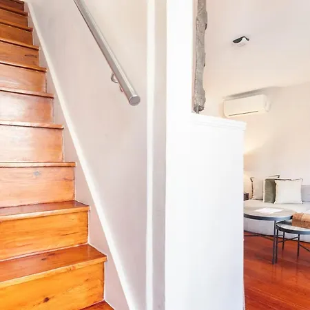 Great Duplex In Alfama *