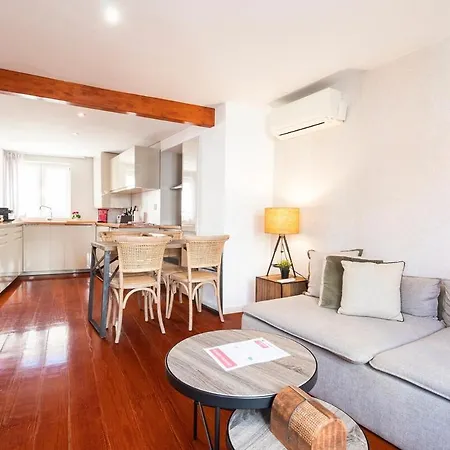 Great Duplex In Alfama *