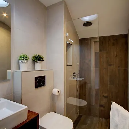 Great Duplex In Alfama *